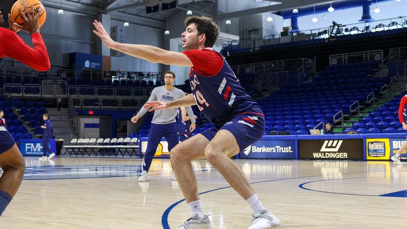 Men's Basketball Plays Northern Iowa Thursday