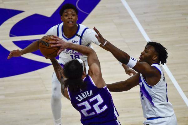 Jazz send Kings to franchise record-tying 14th straight loss