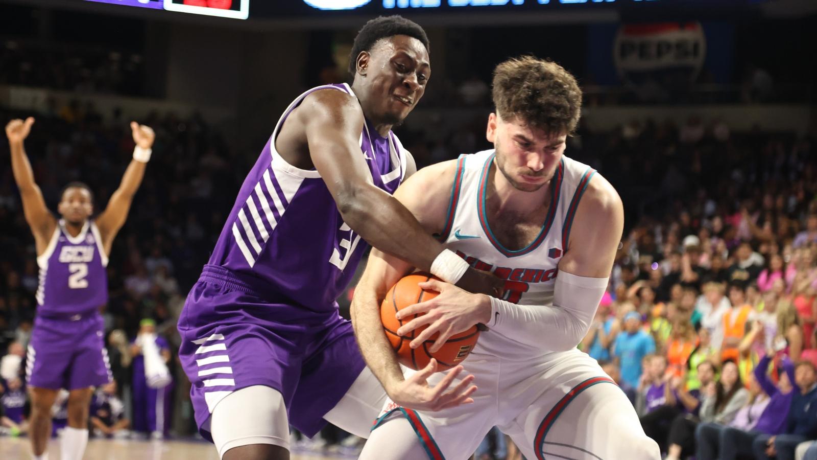 Phoenix, AZ Feb.11, 2026:  The Lopes rally from a 20-point deficit only to fall 64-70 against New Mexico at Global Credit Union Arena. David Kadlubowski/GCU
