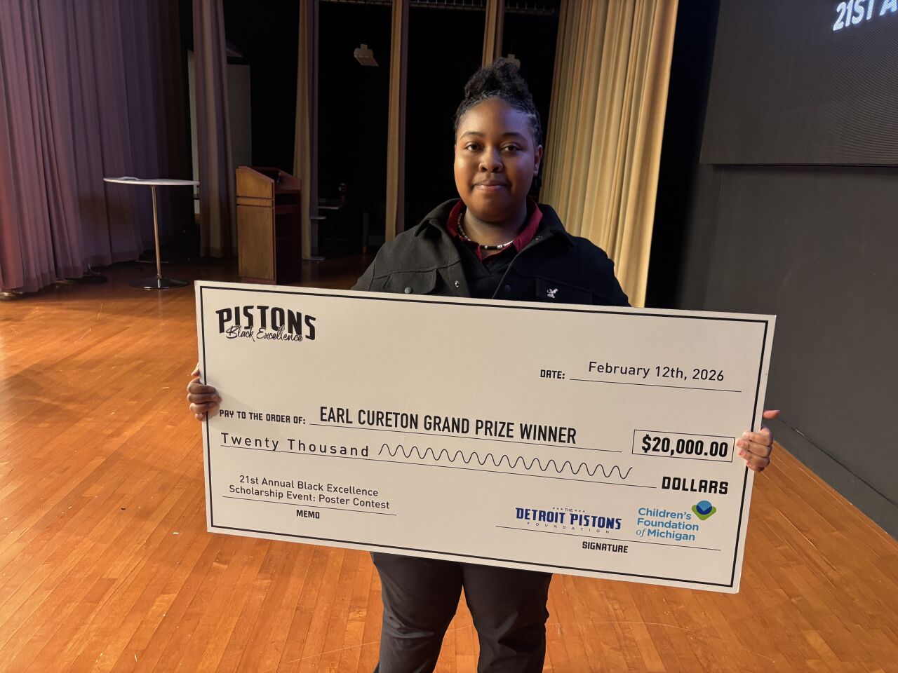 CHEROKEE BARROW, SENIOR AT THE SCHOOL AT MARYGROVE.jpg