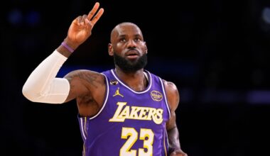 LeBron James becomes oldest player with triple-double in Lakers' 124-104 win over Mavericks