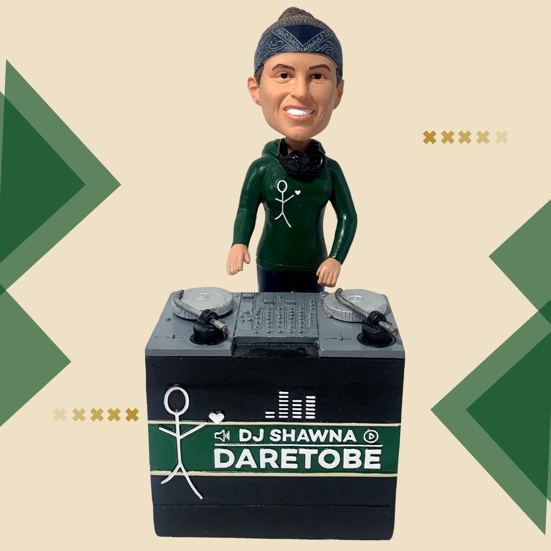 DJ shawna