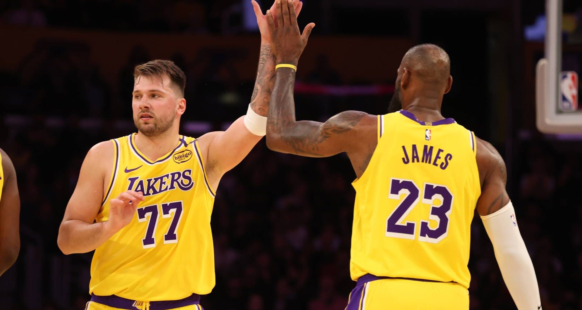 When Rising Star Challenge, dunk contest start