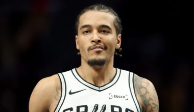 Knicks Sign Jeremy Sochan as Rookie of the Year Reacts