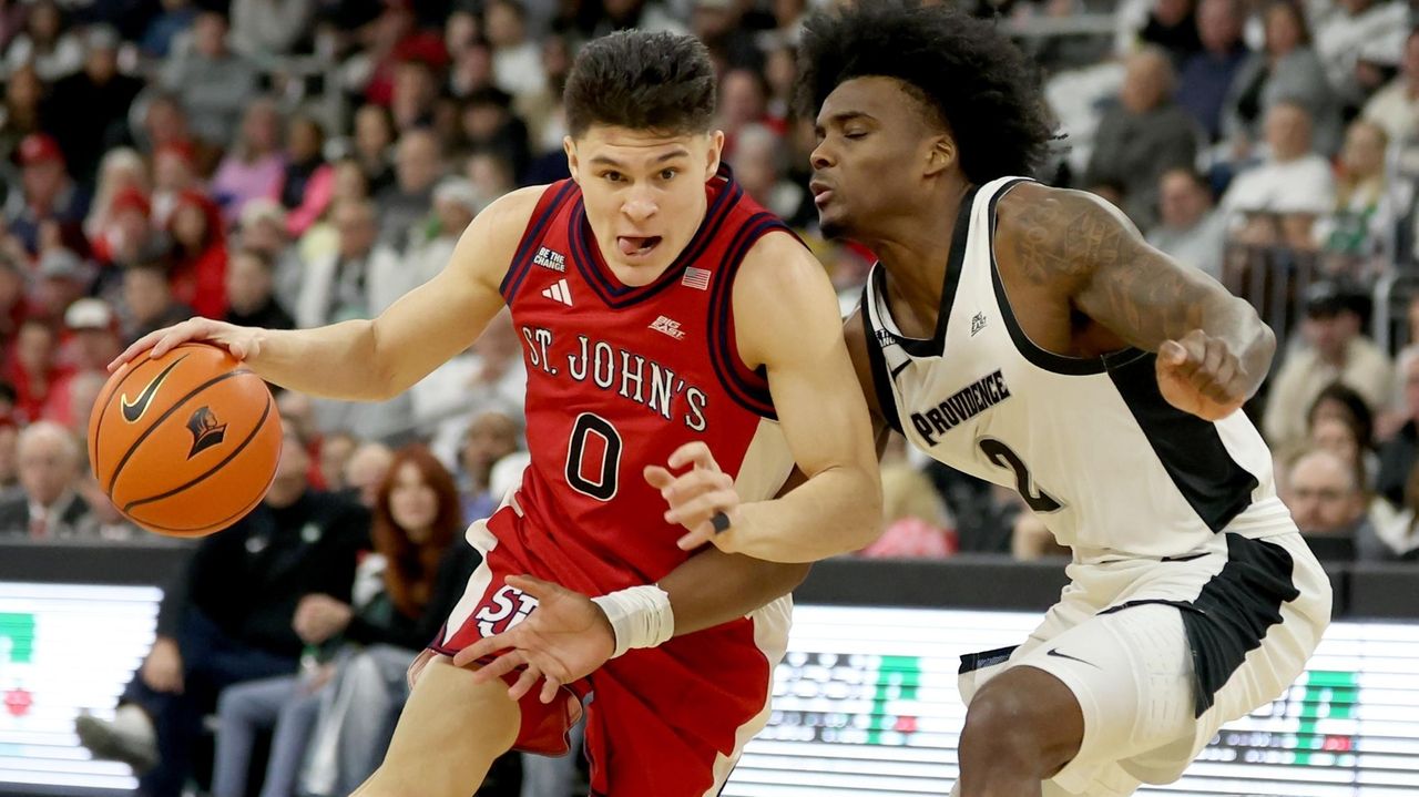 No. 17 St. John's survives Providence push to win 11th straight, 79-69 over Friars