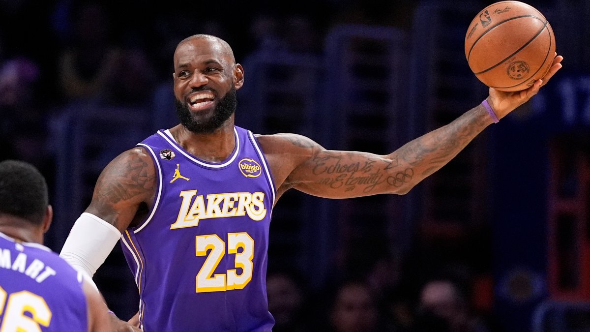 LeBron sets NBA record as oldest player to record a triple-double – NBC Los Angeles