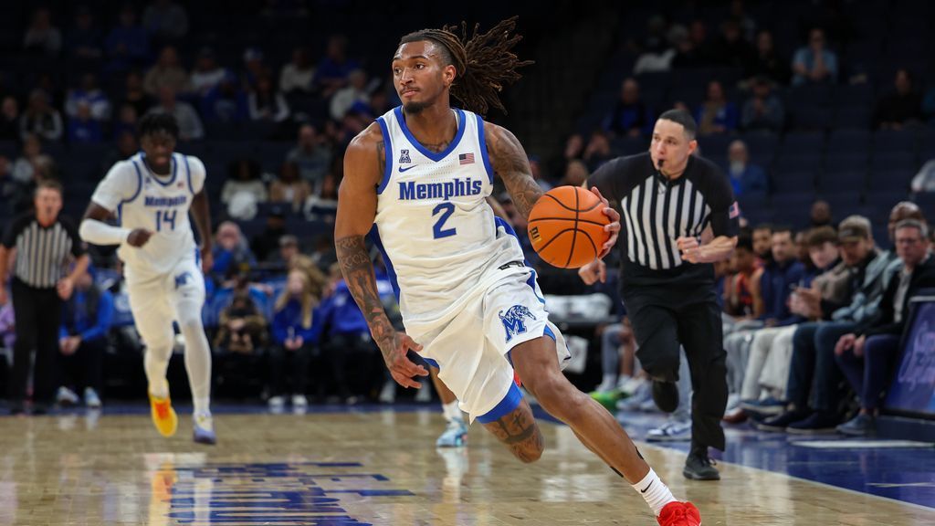 Memphis suspends Davis, Hakim for violation of team rules