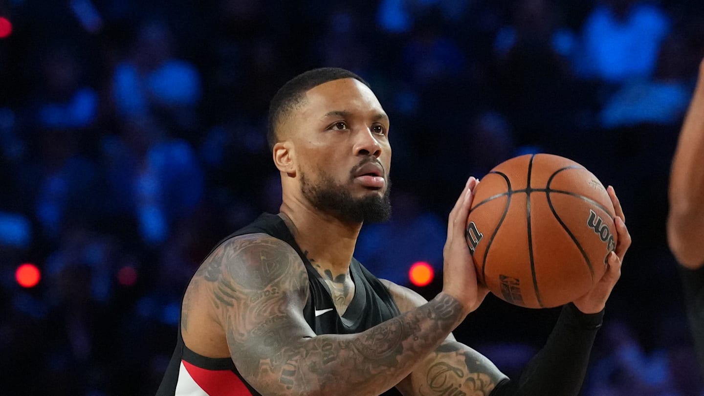 Blazers' Damian Lillard Makes History in Three-Point Contest