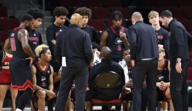 Huskies Travel to Buffalo for Tuesday Meeting with the Bulls