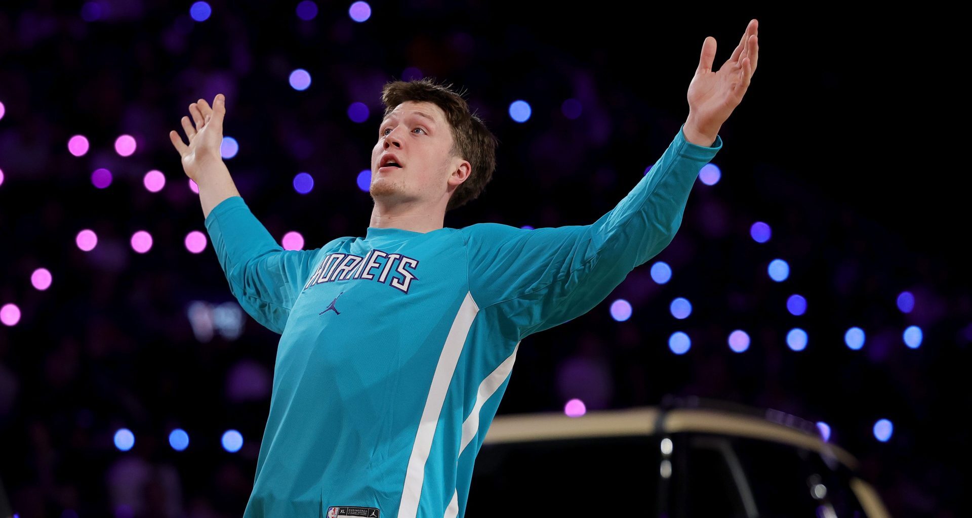 Giannis Praises Kon Knueppel, Hornets Rookie