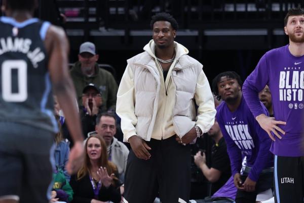 Jazz F Jaren Jackson Jr. has surgery to remove growth in left knee