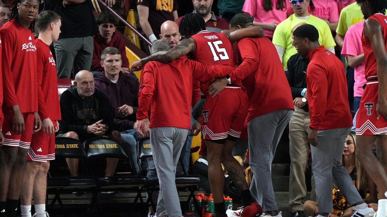 Texas Tech star JT Toppin injures lower right leg in loss to Arizona State