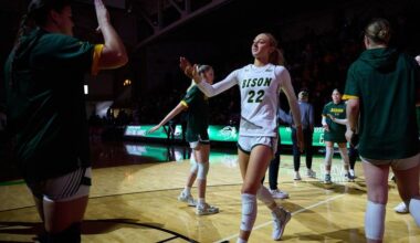 Koenen Named Semifinalist for Becky Hammon Mid-Major Player of the Year Award