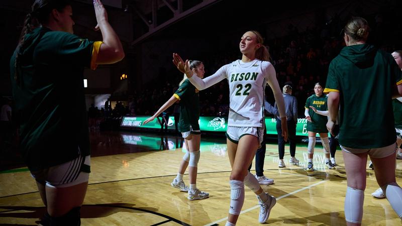 Koenen Named Semifinalist for Becky Hammon Mid-Major Player of the Year Award