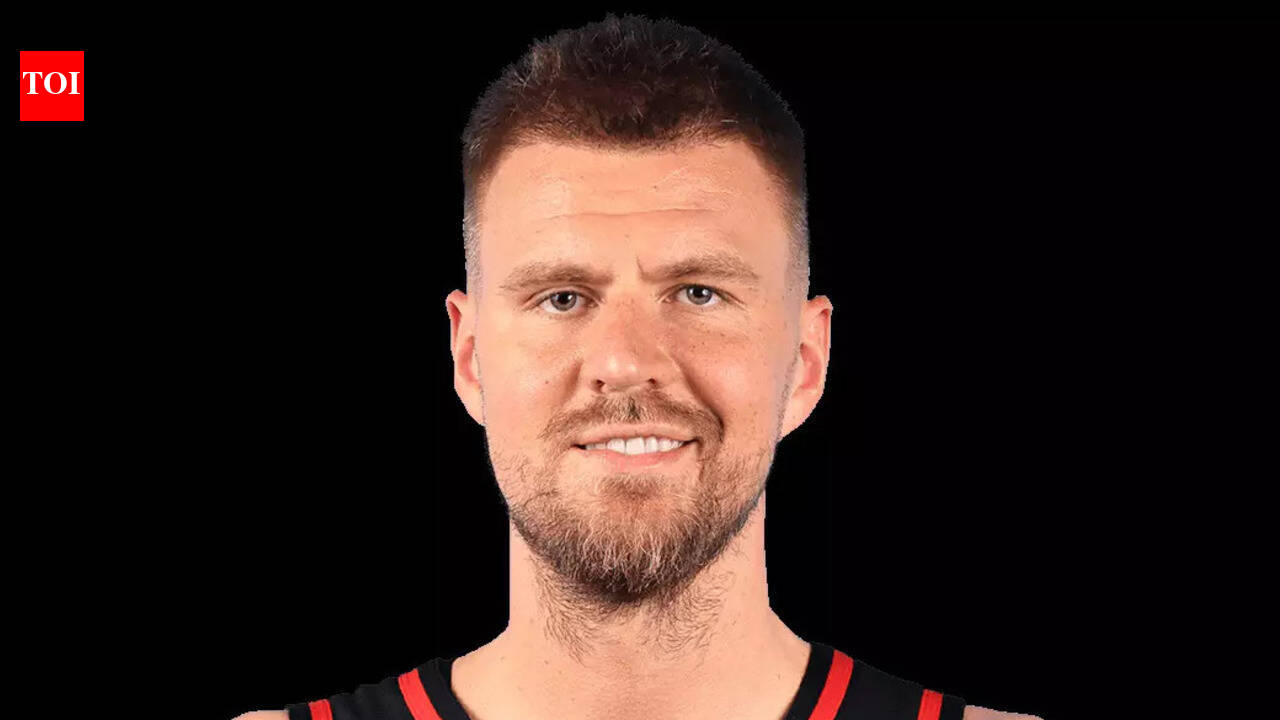 Is Kristaps Porzingis playing tonight vs the Boston Celtics? Latest update on the Golden State Warriors star's injury report (February 19, 2026) | NBA News