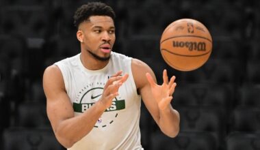 Without biggest star, Bucks look to keep rolling against Pelicans