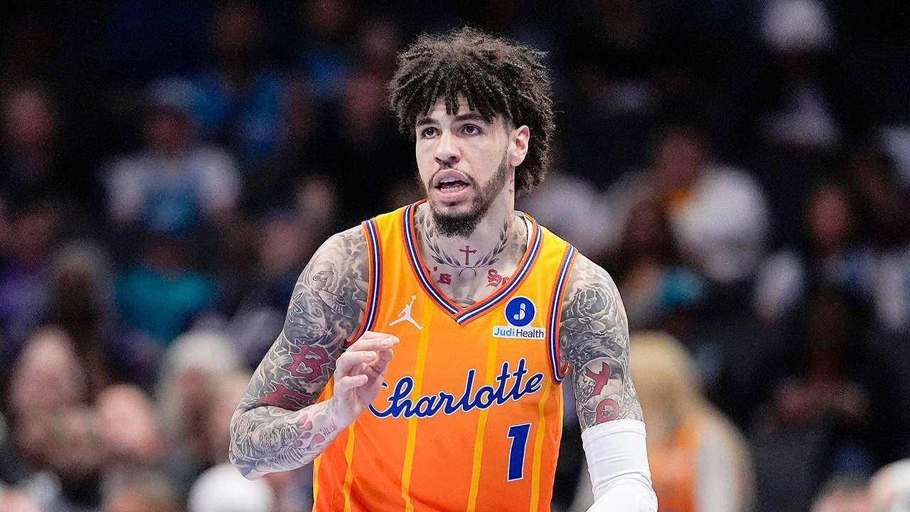 NBA news: LaMelo Balls storms out of presser after being asked about car crash