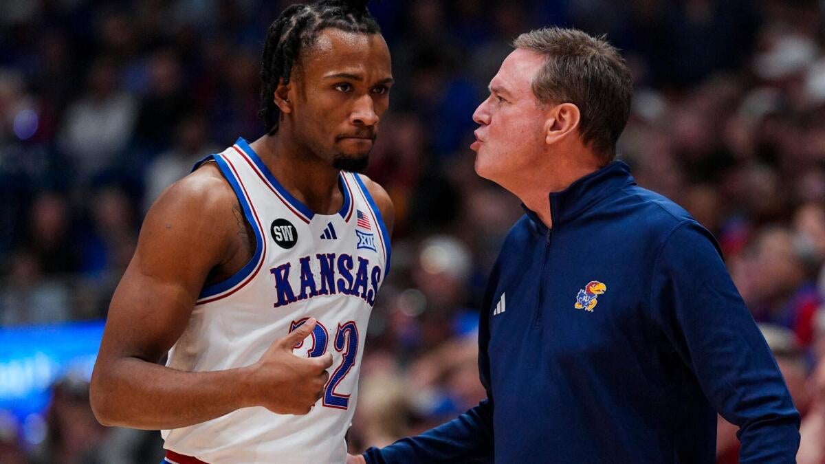 Kansas coach Bill Self offers nuanced opinion on star Darryn Peterson not finishing games
