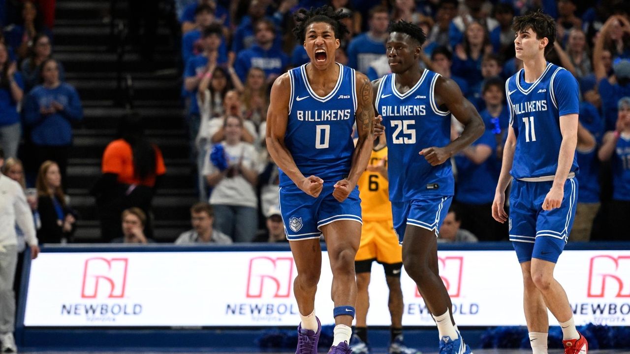 Thames leads second-half rally, No. 18 Saint Louis beats VCU 88-75 as benches empty