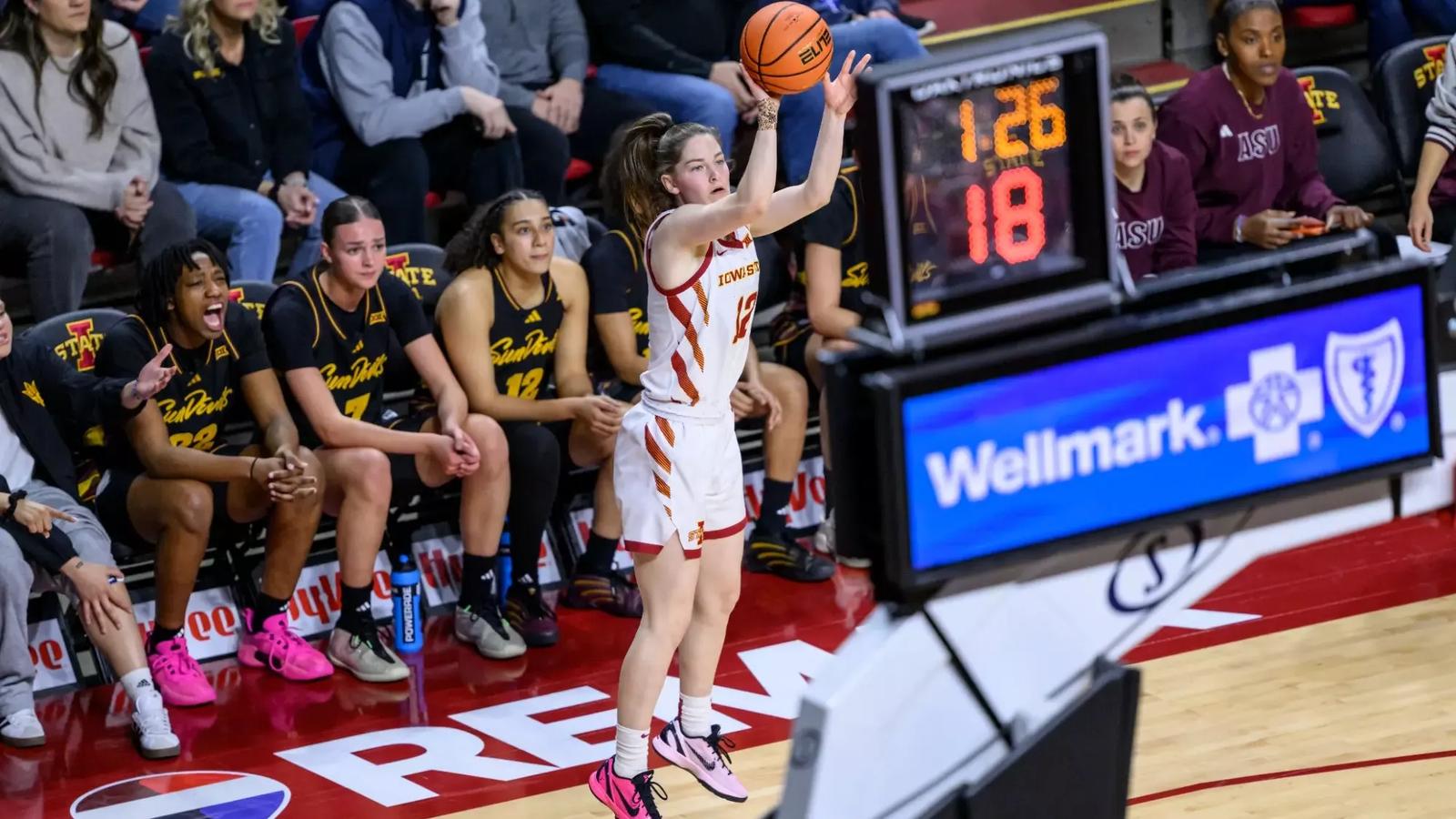 Addy Brown, Jada Williams