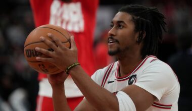 Bulls' Jaden Ivey to miss at least two weeks with sore left knee