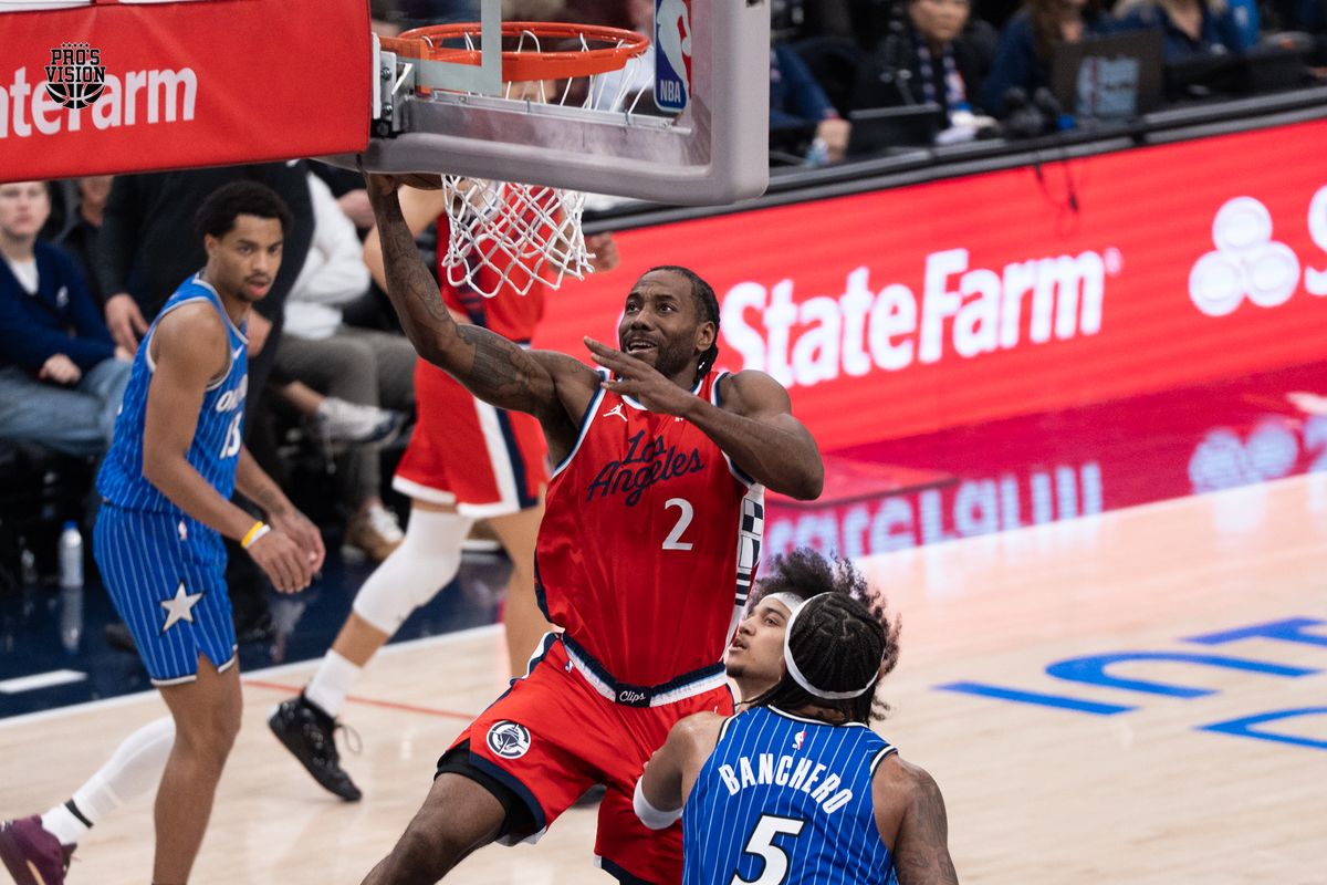 Los Angeles Clippers Guard Kawhii Leonard (2) attacks the middle and scores an easy layup during a NBA game against the Orlando Magic on Sunday, February 22, 2026 at Intuit Dome in Inglewood Calif