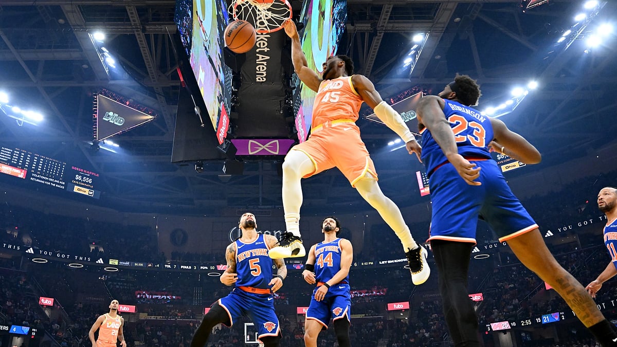 NBA Round-Up: Surging Cavaliers Pull Away From Knicks In Eastern Conference Showdown, Hornets Rout Bulls, Magic Edge Lakers