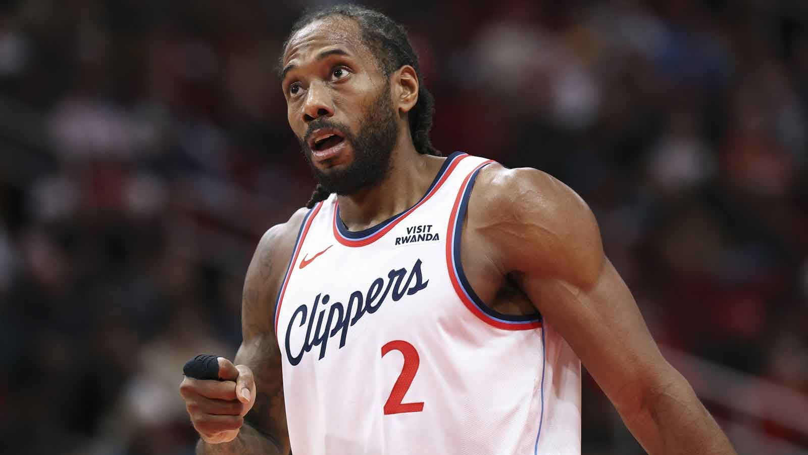 Los Angeles Clippers forward Kawhi Leonard (2) reacts after a play during the third quarter against the Houston Rockets at Toyota Center.