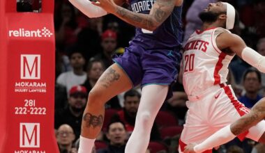 Hornets extend winning streak to 8 games with 109-99 victory over Rockets :: WRAL.com