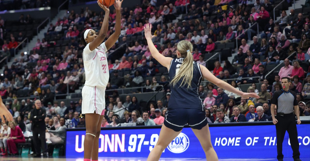 UConn women’s basketball waxes Butler, 80-48