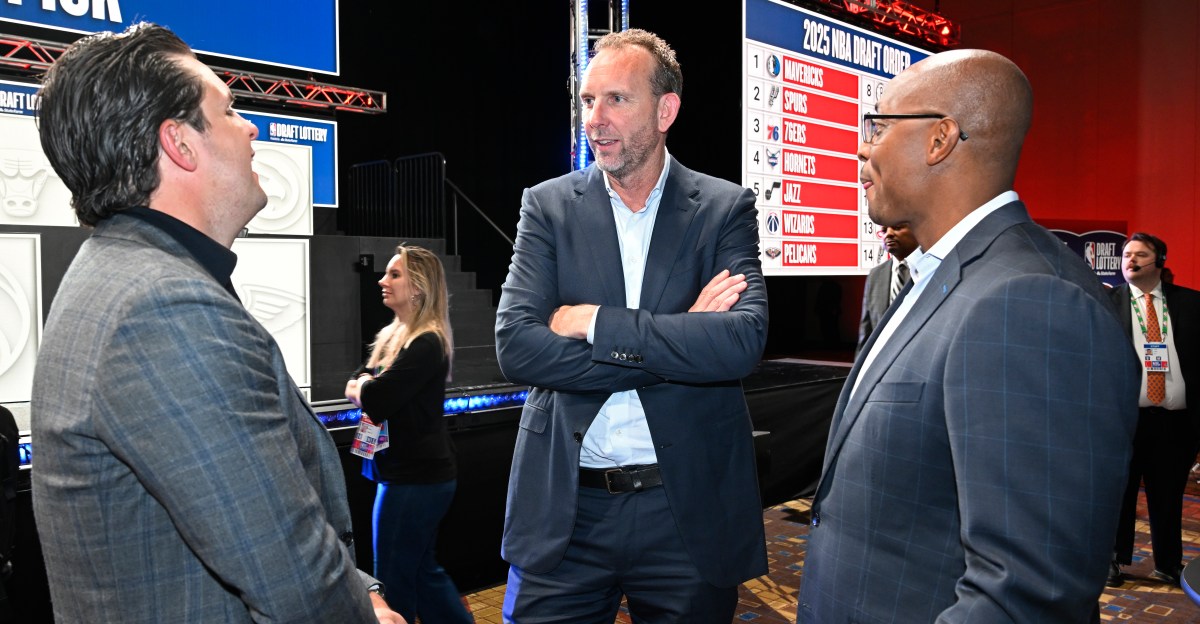 RUMOR ROUND-UP: The deadline clock is running