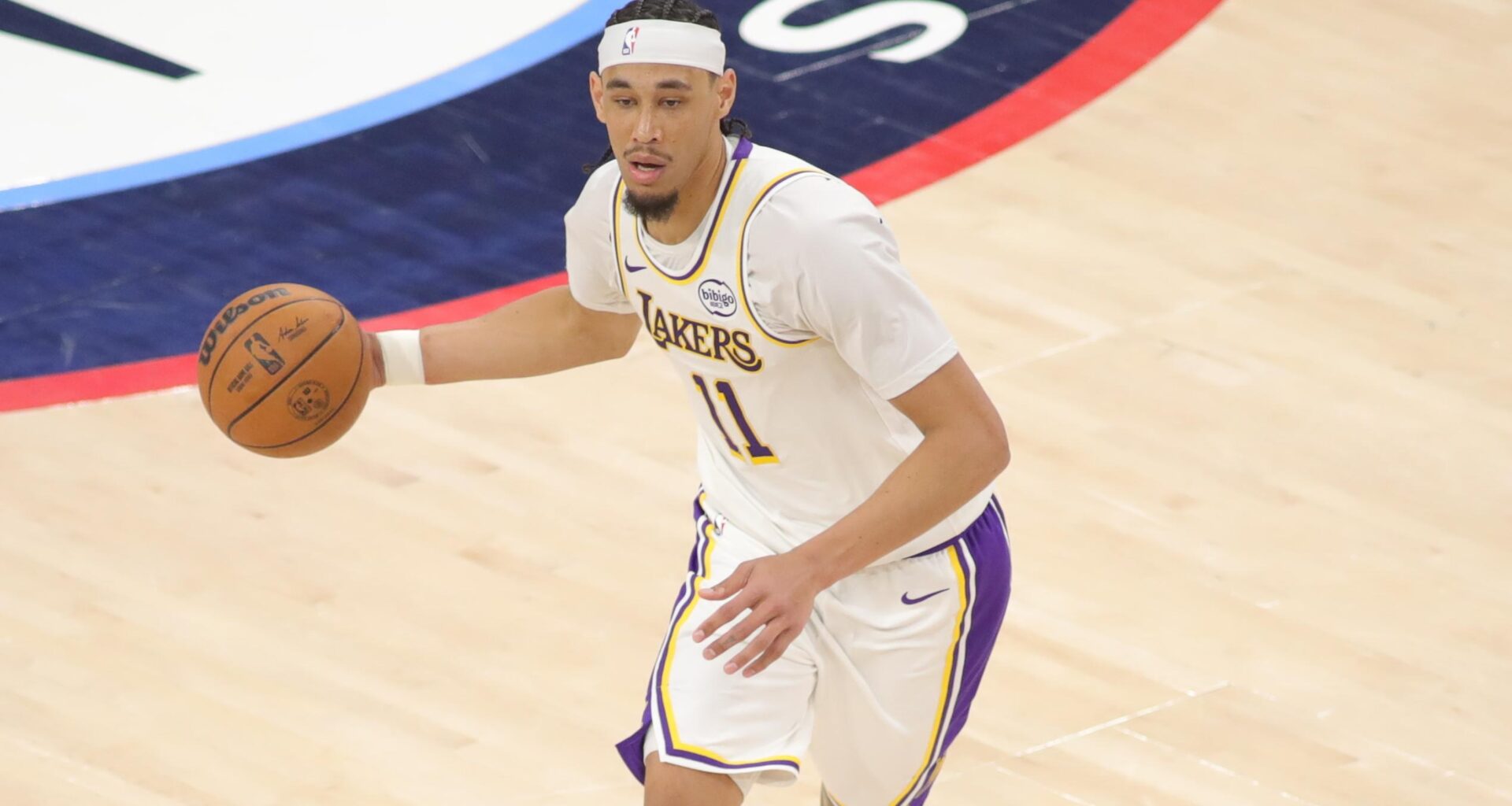 Lakers' Jaxson Hayes Apologizes for Pushing Wizards Mascot in New Video After Suspension