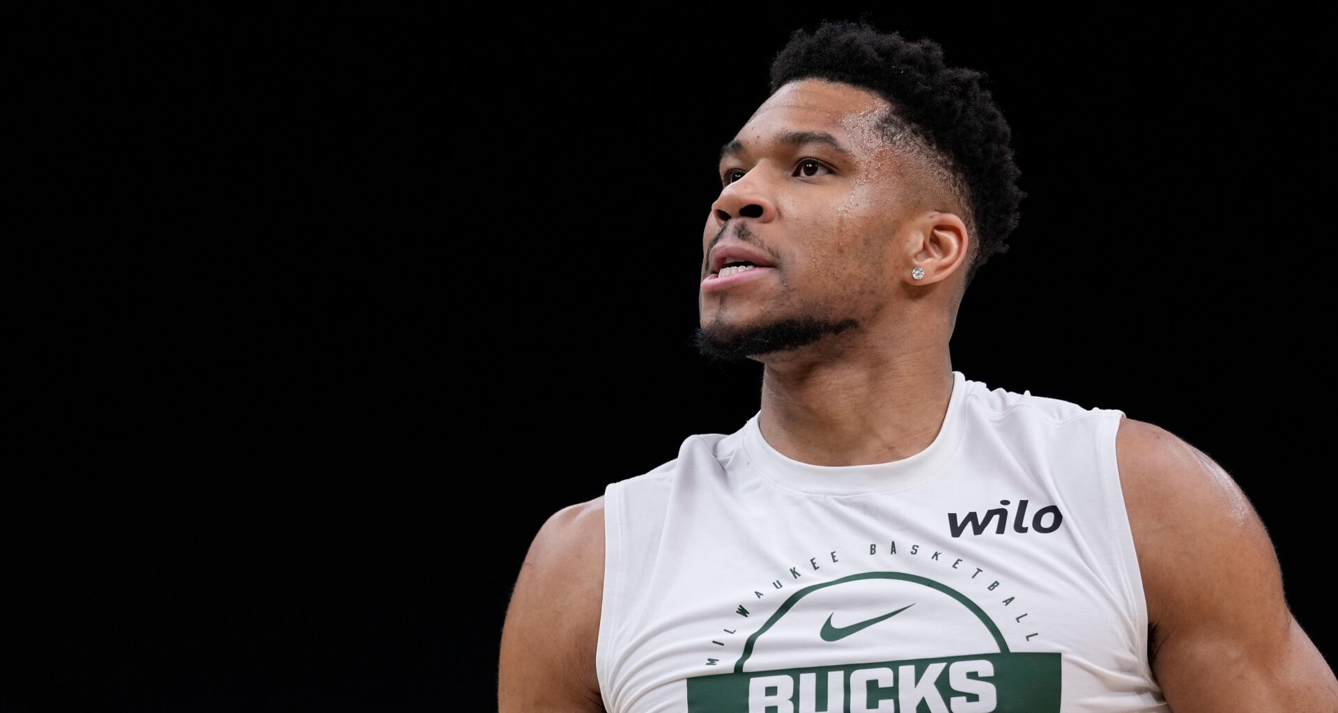 Latest Giannis Trade Rumors Reveal Teams Questioning If Bucks Are 'Serious' About Deal
