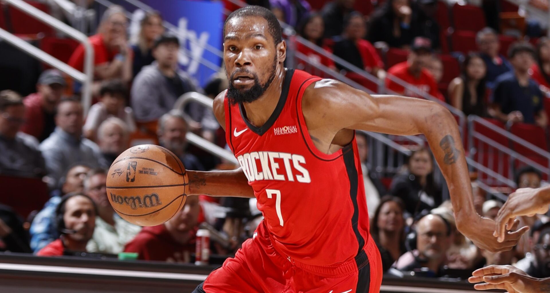 Kevin Durant Says He'd Give Up Twitter Before Video Games, Jokes Fans Are 'Taking it For Granted'