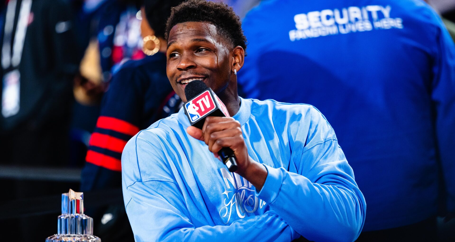 Anthony Edwards Trolls President Obama With Trash Talk in Video From 2026 NBA All-Star Game