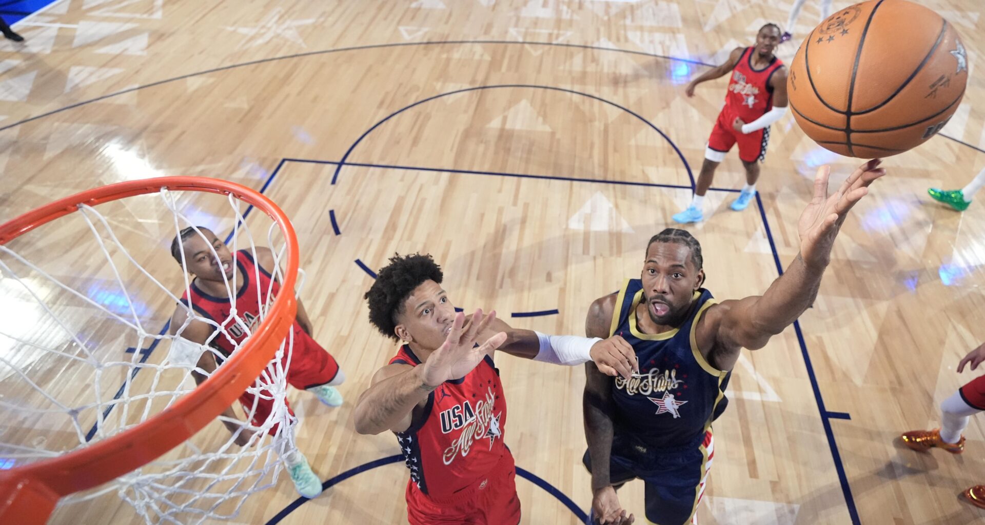 Kawhi Leonard's 31-Point Performance, GW Shot Amazes Fans in New NBA All-Star Game Format