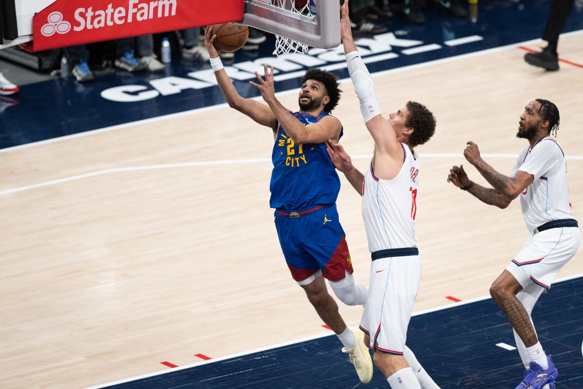 Denver Nuggets guard Jamal Murray (27) makes a layup during a game between the Los Angeles Clippers and the Denver Nuggets on Thursday, February 19,2026 at Intuit Dome in Inglewood Calif