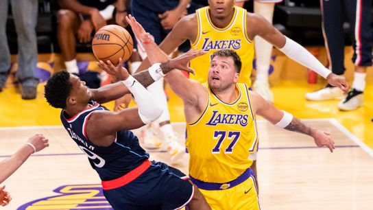 Clippers Fall Just Short Against Lakers in Heated 125-122 Battle
