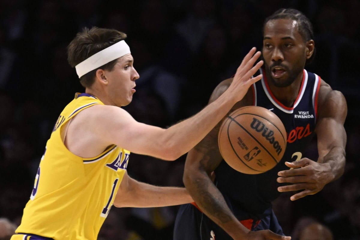 Clippers may not be contenders, but Tyronn Lue focuses on competing: ‘We’re playing to win’