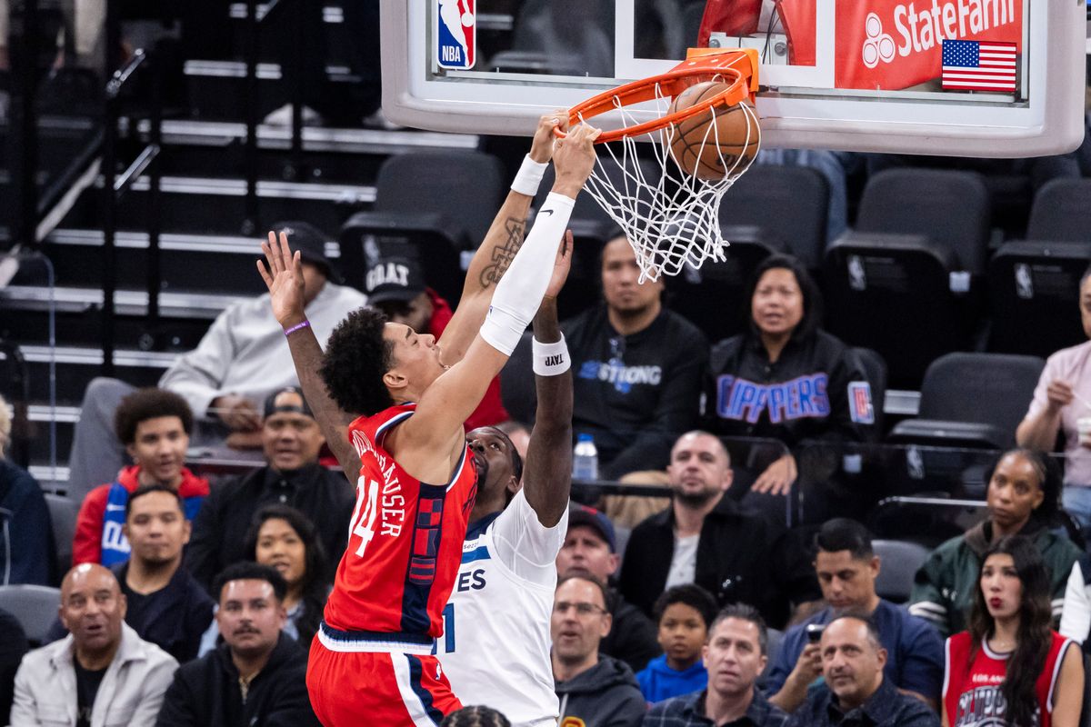 Yanic Konan Niederhauser #14 of the LA Clippers dunks the ball during an NBA basketball game against the Minnesota Timberwolves, Thursday February 26, 2026 in Inglewood, Calif.