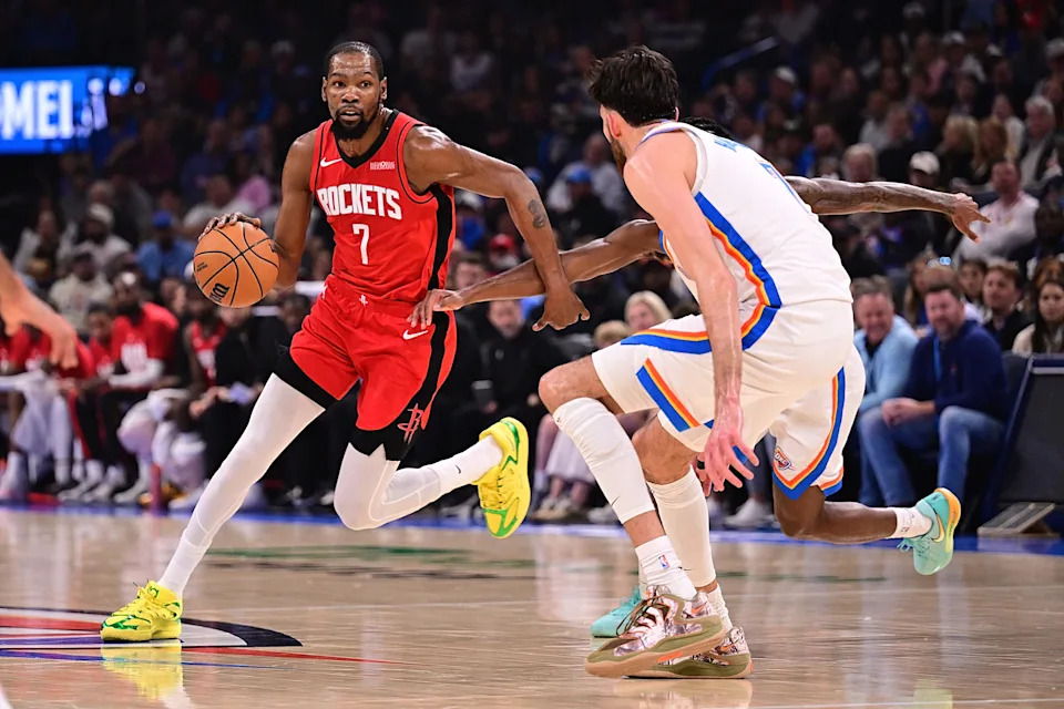 OKLAHOMA CITY, OKLAHOMA - FEBRUARY 7: Kevin Durant #7 of the Houston Rockets handles the ball during the first half against the Oklahoma City Thunder at Paycom Center on February 7, 2026 in Oklahoma City, Oklahoma. NOTE TO USER: User expressly acknowledges and agrees that, by downloading and or using this photograph, User is consenting to the terms and conditions of the Getty Images License Agreement. (Photo by Joshua Gateley/Getty Images)