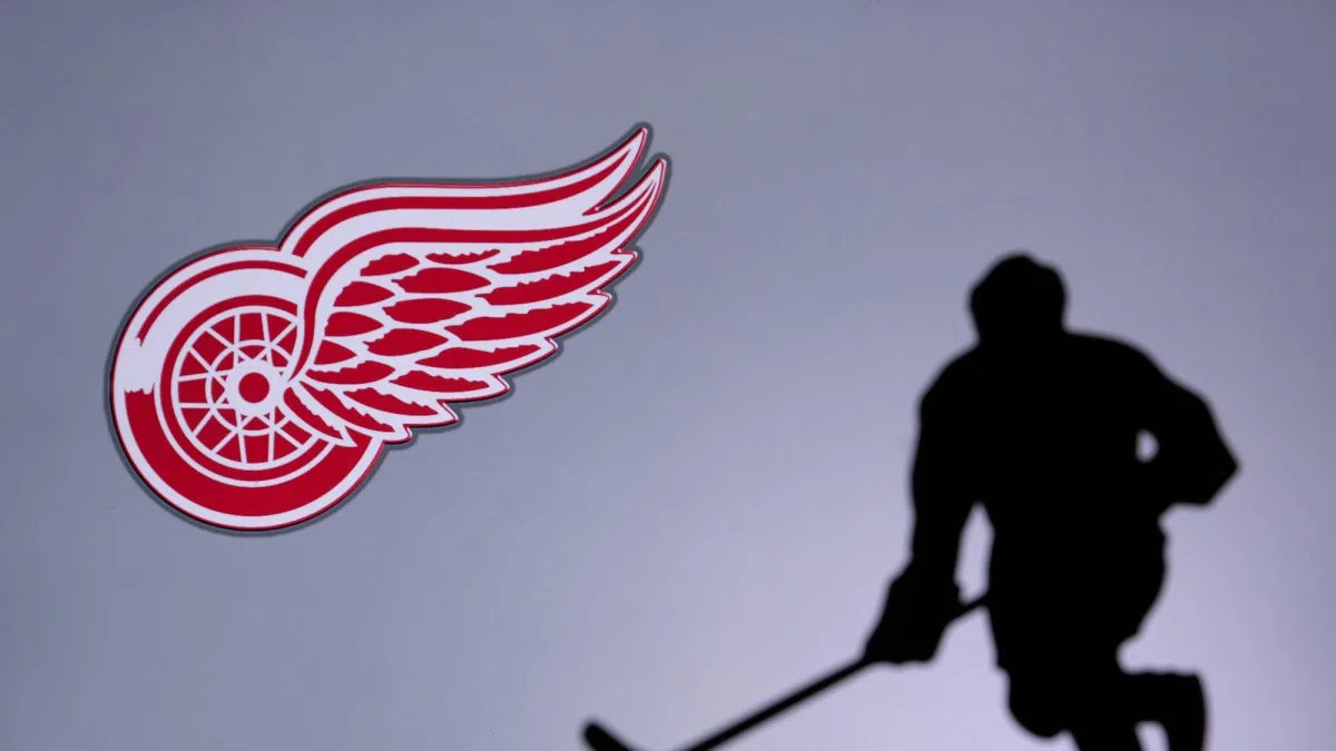 Red Wings Face Avs on WHTC Tonight; Pistons Win Big, Bulls Lose Big on Sunday | 1450 AM 99.7 FM WHTC