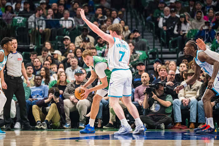 Hornets edge Mavericks 123-121 to spoil Cooper Flagg' 49-point game