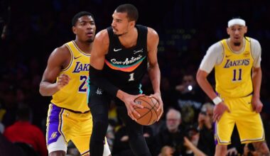 Wembanyama drops 40 in 26 minutes as Spurs rout weakened Lakers