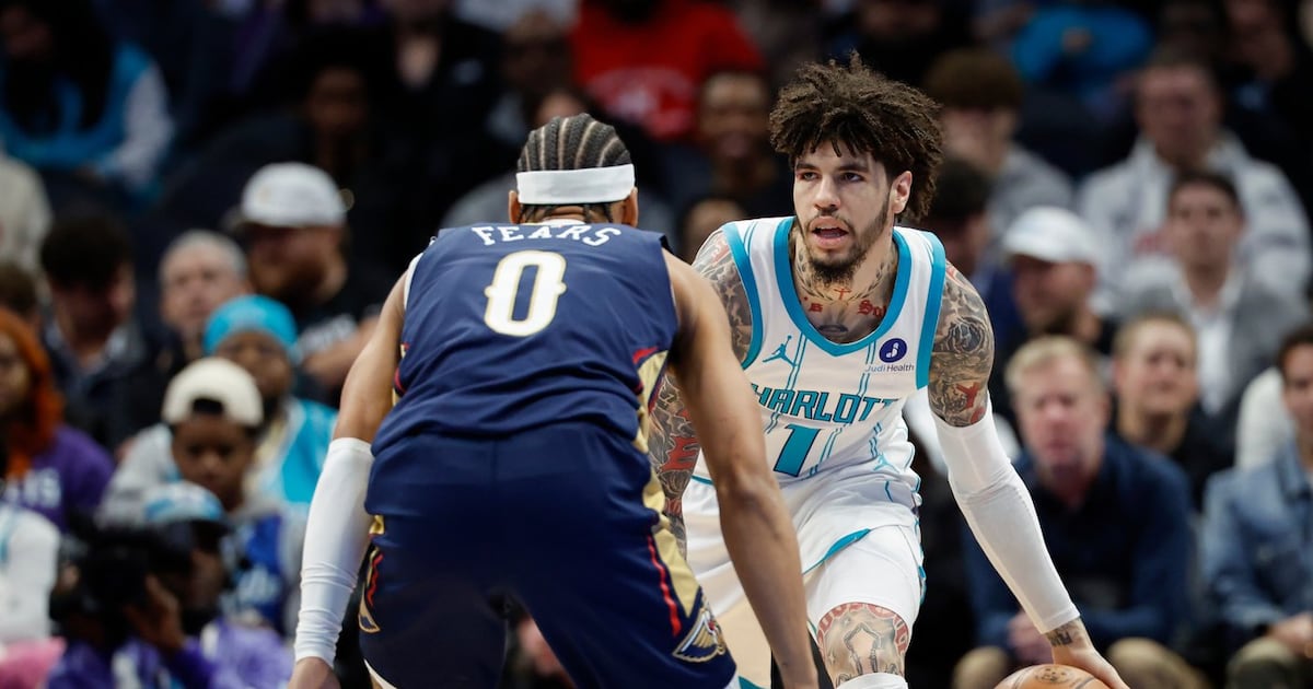 Charlotte Hornets fight back from 22 down to beat New Orleans Pelicans for seventh straight victory