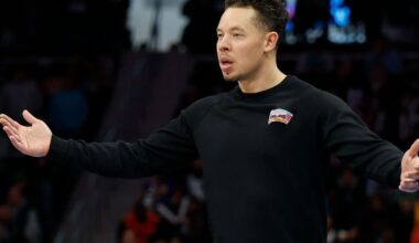 Snowstorm grounds Spurs, forces a later start for San Antonio's home game Sunday against Magic | National