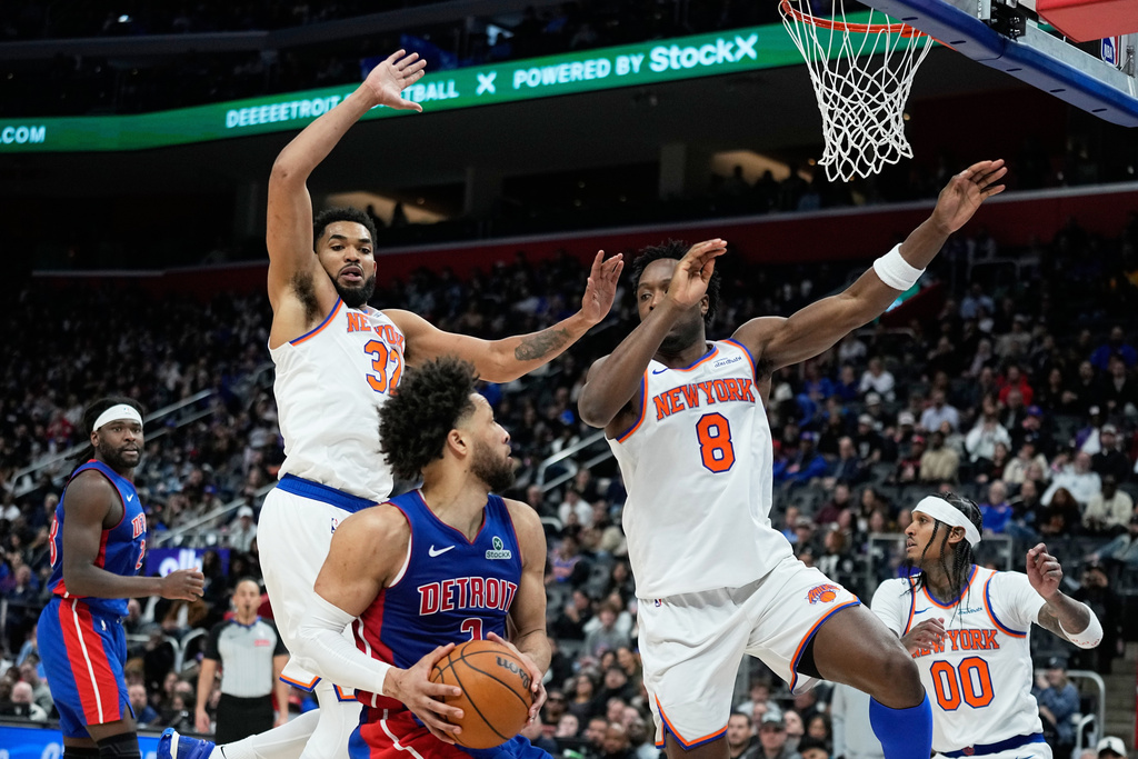 Key East Tilt With KAT and Cade