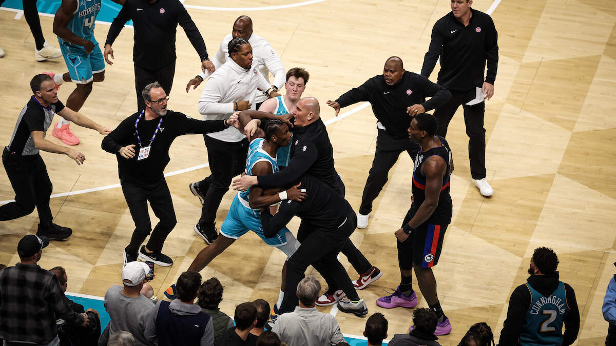 4 Ejected In Pistons-Hornets Brawl