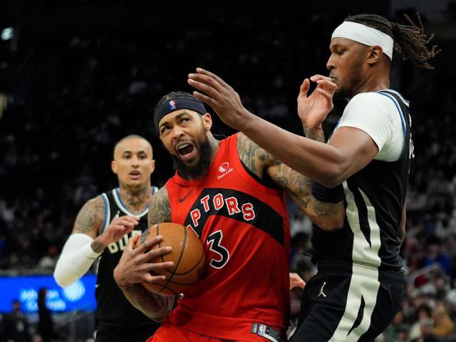 Raptors beat Bucks 122-94 and end Milwaukee's 3-game win streak :: WRALSportsFan.com