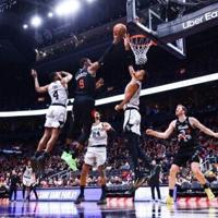 Spurs win 10th straight, Pistons silence Thunder in battle of NBA's best | News